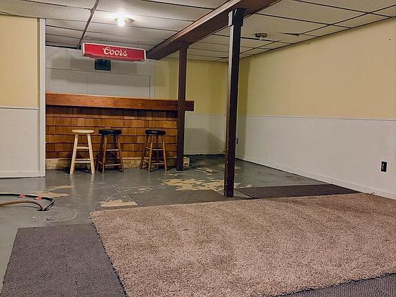 3rd image of 208 S Mill St
