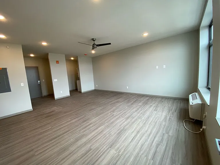 507 N Riverfront Dr — Photo 20