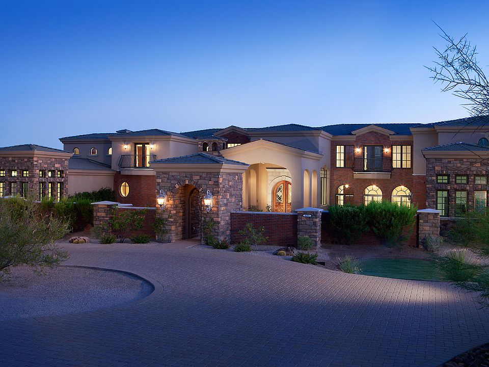 1st image of 8291 E Dixileta Dr