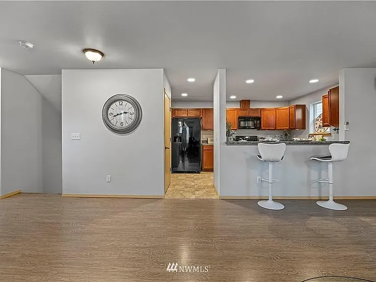 1017 W Main St #C101 — Photo 18