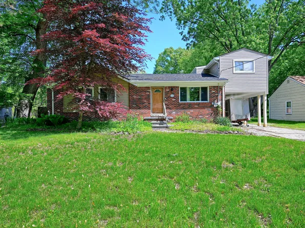 21750 W Eight Mile Rd #1, Southfield, MI 48075