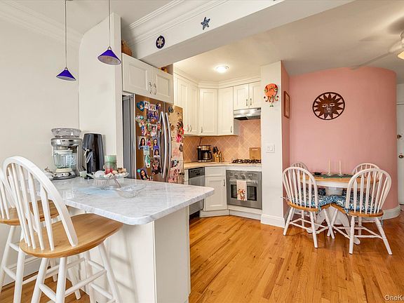 4th image of 1 E Broadway #6A