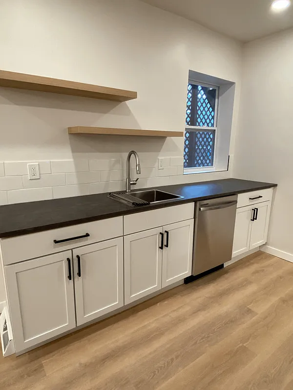 Building Photo - 5140 Butler St #2