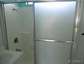 2nd image of 4395 Glen St