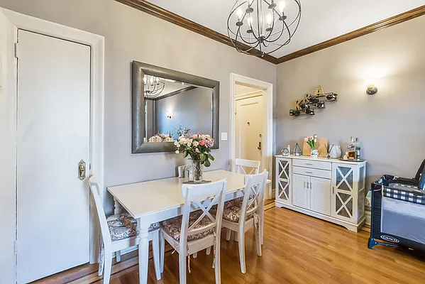 Sold by Keller Williams Realty Landmark | media 8