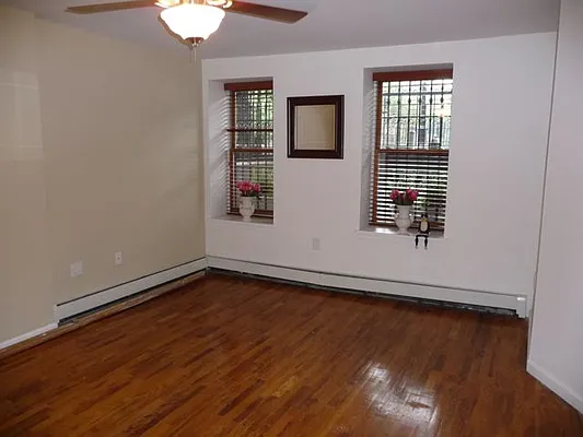 Rented by Perry Associates NYC Inc | media 12