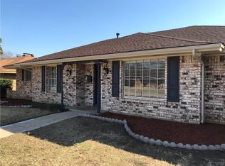 500 E Scotland Dr, Irving, TX 75062