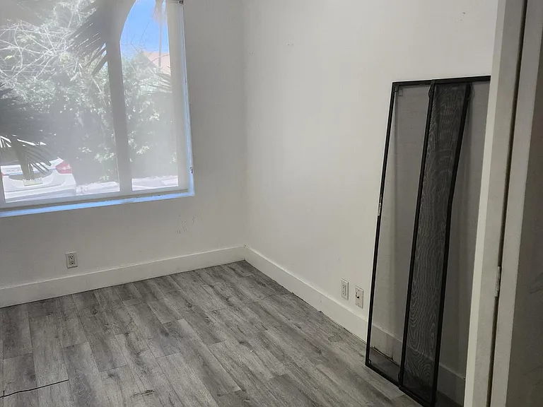1639 Madison St #5 — Photo 5