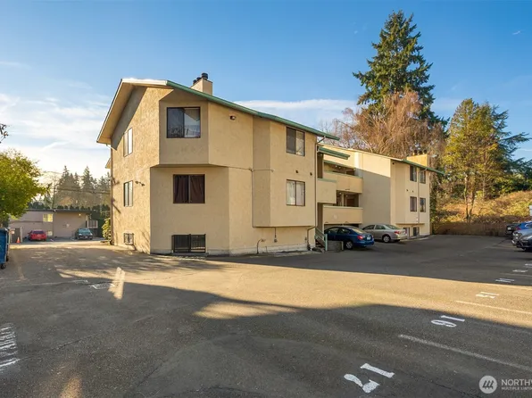 3024 NE 143rd Street #103, Seattle, WA 98125