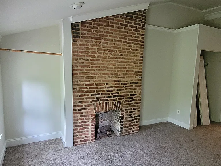 1811 E Pratt St — Photo 18