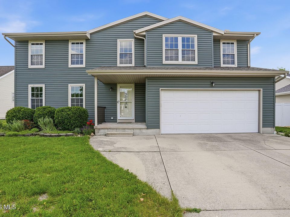 1st image of 675 Apple Blossom Ln