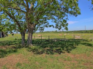 6174 W County Line Rd, Schulenburg, TX 78956