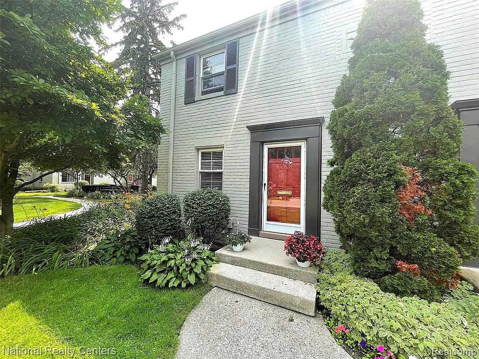 1704 Graefield Rd