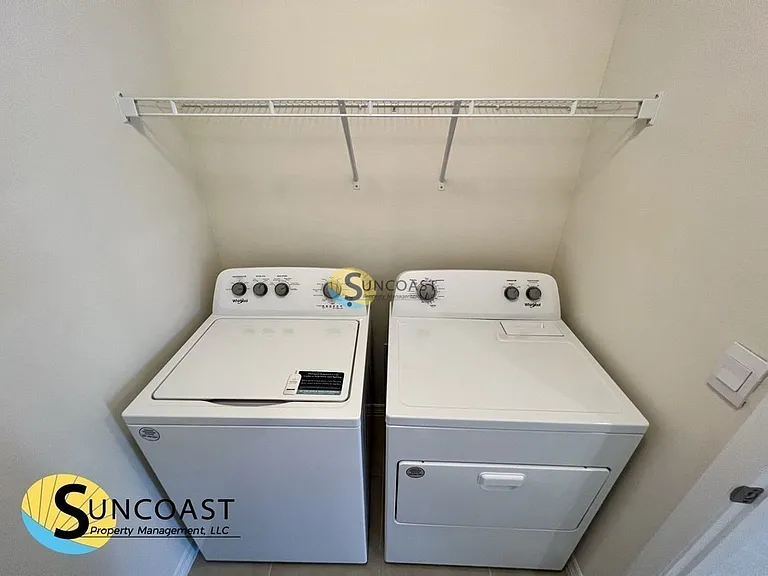 2518 NE 6th Pl — Photo 26