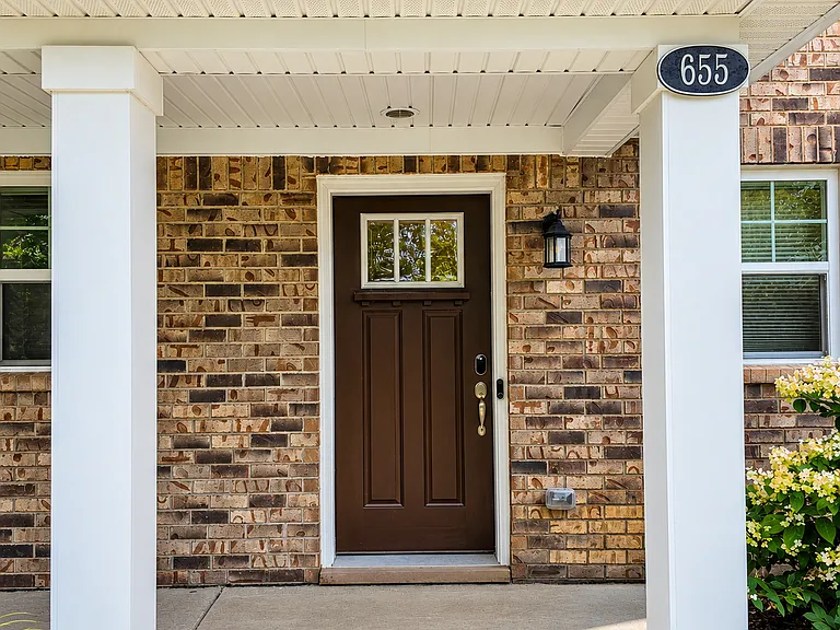 655 Jenny Way — Photo 14