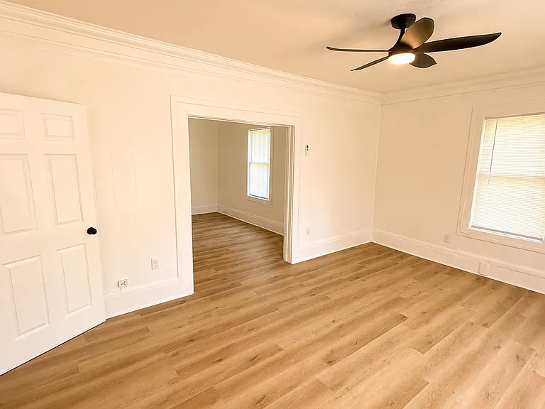 215 Dewitt Ave — Photo 5