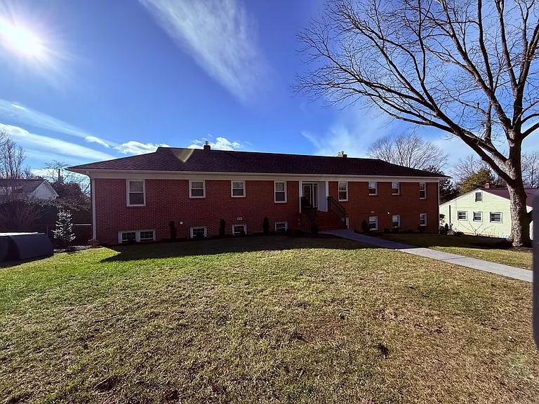 2 Bedroom/1 Bath and 3 Bedroom/2 Bath Quadplex — Photo 45