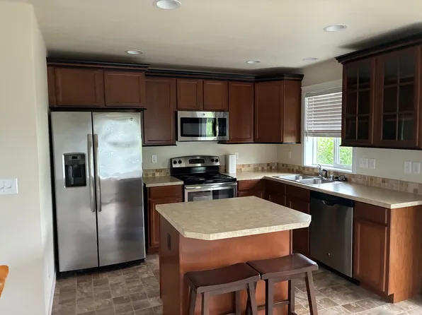 1229 E Fairhaven Ave, Burlington, WA 98233