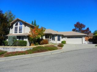 2208 NW Queens Way, Grants Pass, OR