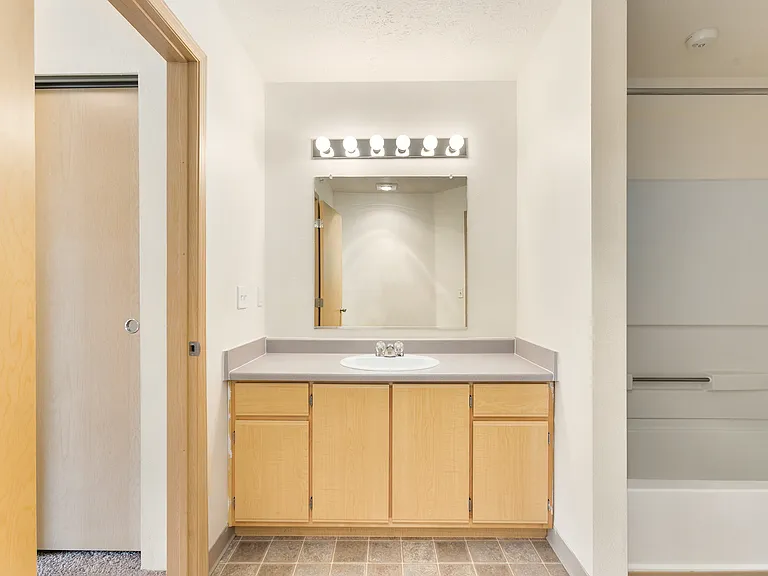 Boulder Apartments — Photo 19