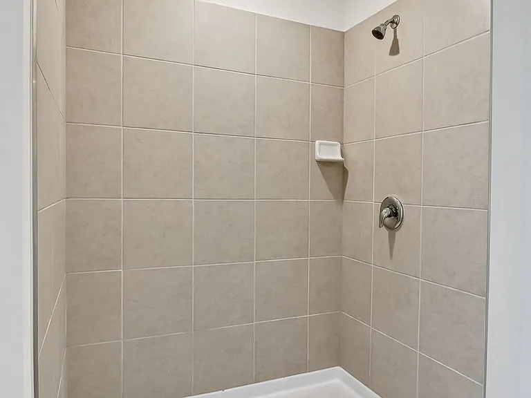 19525 Fairhill Ct — Photo 23