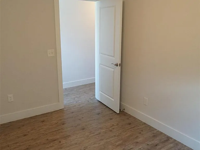 138 Cottage View Dr — Photo 17