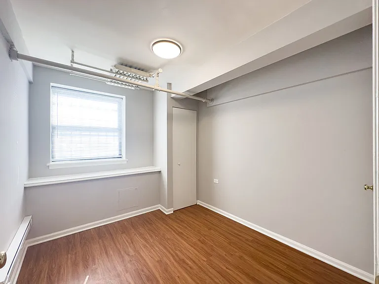 5748 N Winthrop Ave #100 — Photo 16