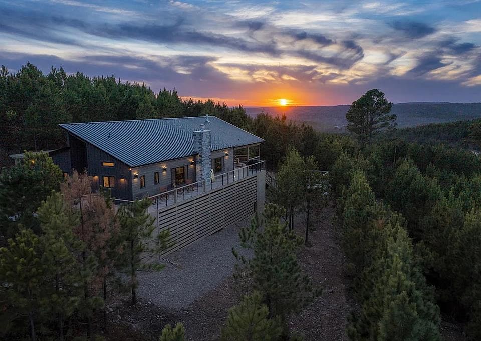 1st image of 613 Woodland Bluff Trl