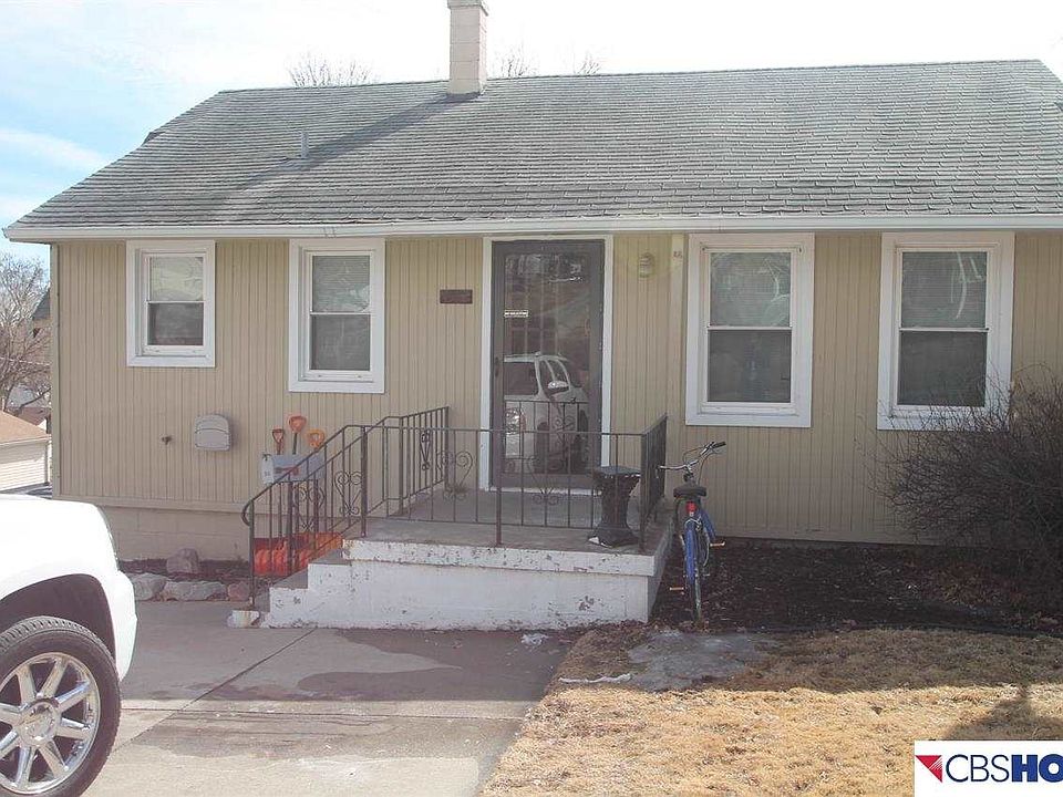 1st image of 801 W Mission Ave