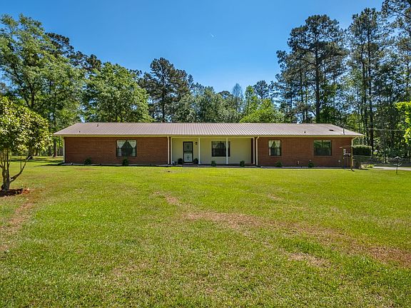 2nd image of 2848 Lanier Rd