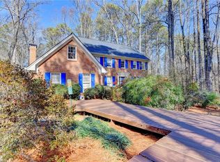 5219 Rocky Hill Dr SW, Lilburn, GA 30047