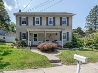 2 Lower Skillman St, Hampton, NJ 08827