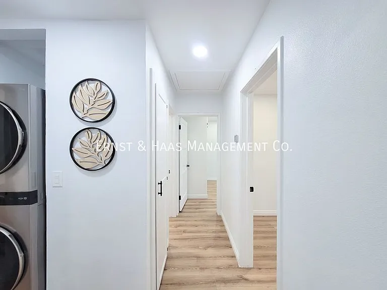 5019 Ashworth St — Photo 14