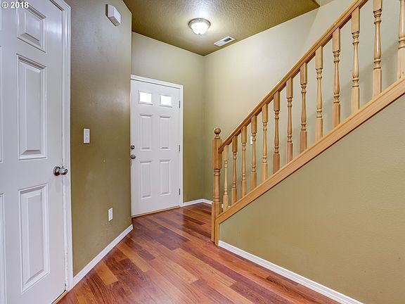 4th image of 5619 NE 75th Ave