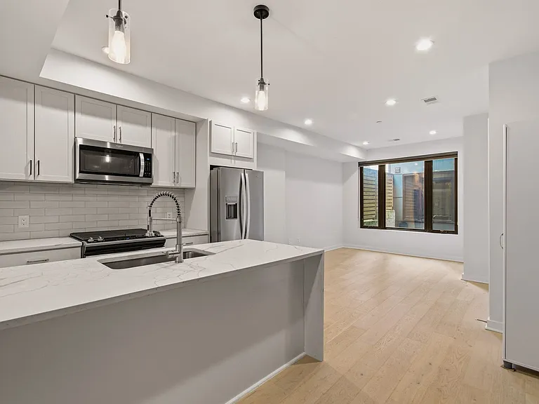 531 Kennedy St NW #3 — Photo 6