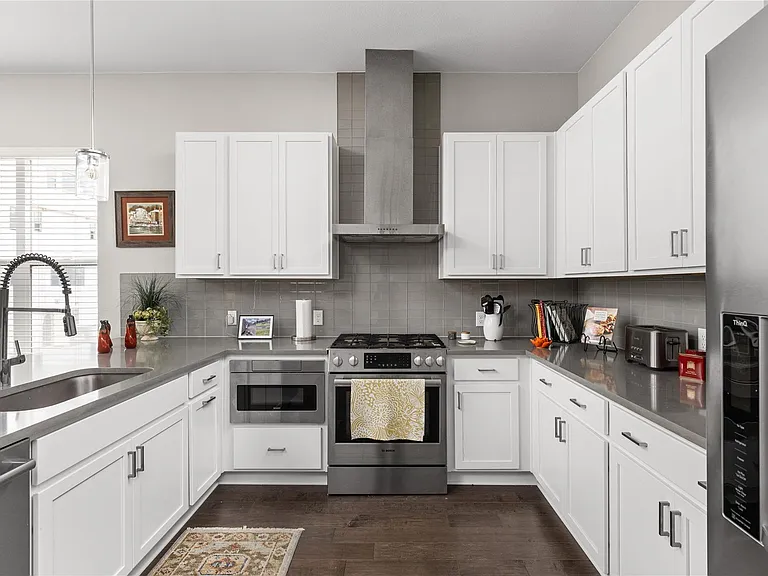 4325 Jackson Ave #2105 — Photo 8