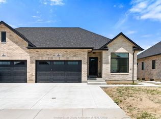 156 McLellan Ave #B, Amherstburg, ON N9V 0H1
