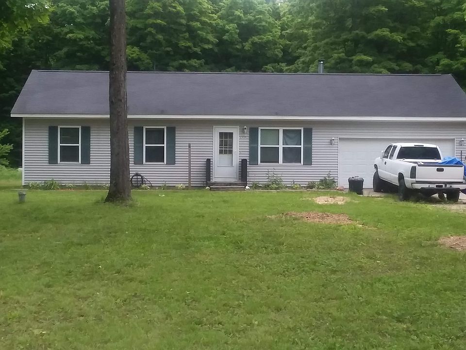 1335 Beacon Square Ln, Gaylord, MI 49735 Zillow
