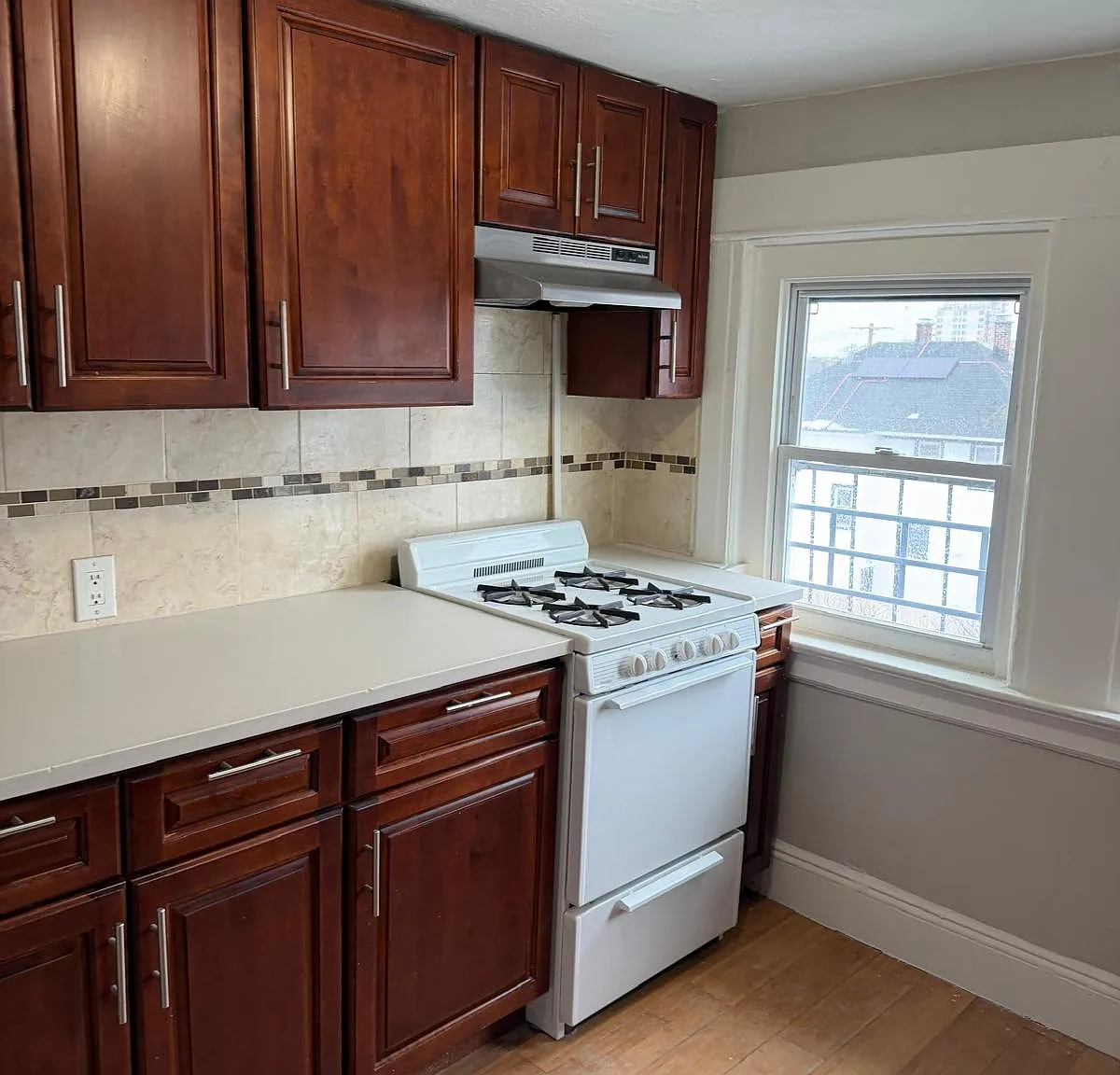 Deerfield Rd, Far Rockaway — Photo 1