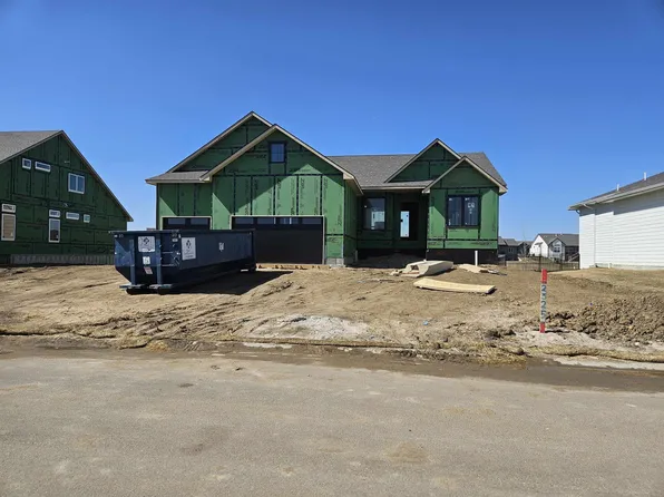2525 N Emerald Ct, Andover, KS 67002