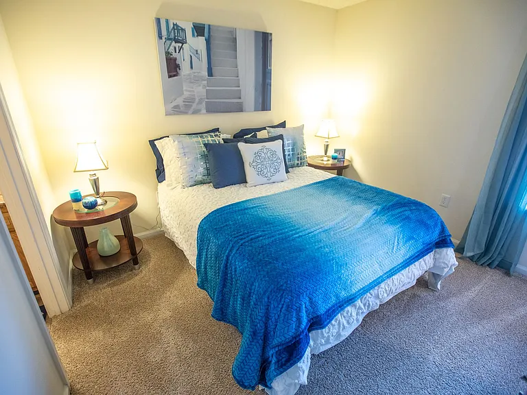 Woodbriar Apartment Homes — Photo 42