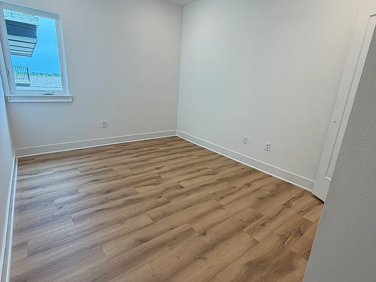 2844 N Old Missouri Rd — Photo 13