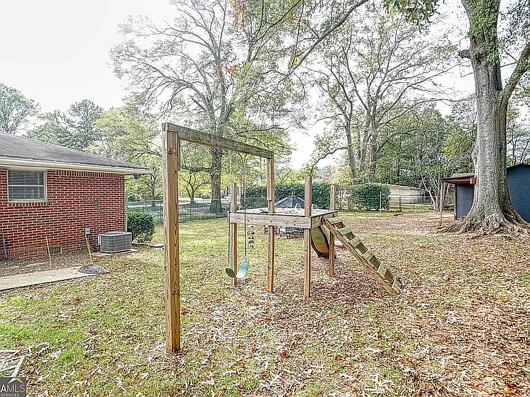 680 Sherwood Dr — Photo 19