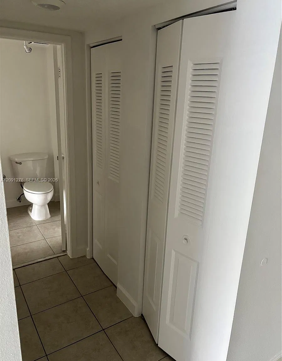 Camino Circle Condo — Photo 2