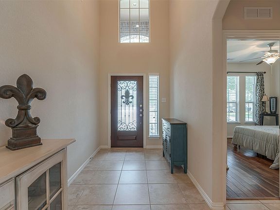 5th image of 17003 Crockett Bend Ct