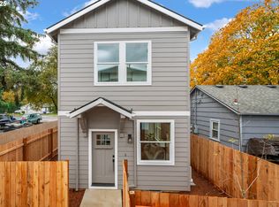 12096 SE Market St, Portland, OR 97216