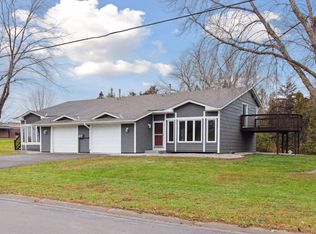 1193 Bibeau Rd, Saint Paul, MN 55110