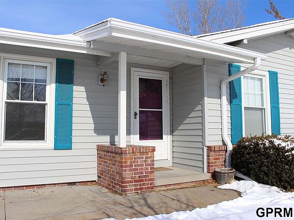 3rd image of 2524 E 2nd St