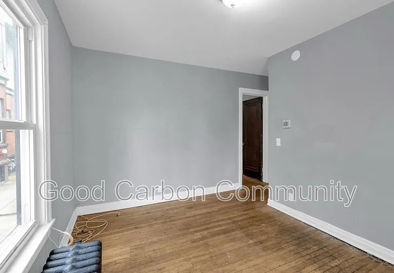 328 Elmwood Ave #6 — Photo 3