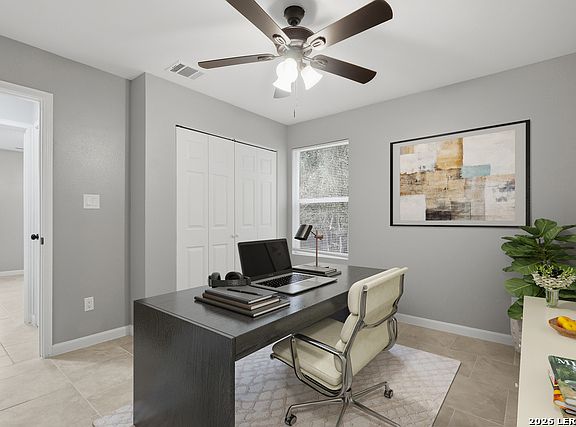 3rd image of 1197 Chisolm Trl